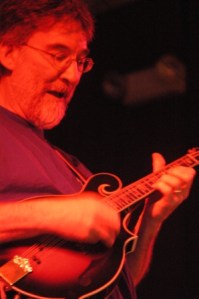 Joe pickin mando live_red